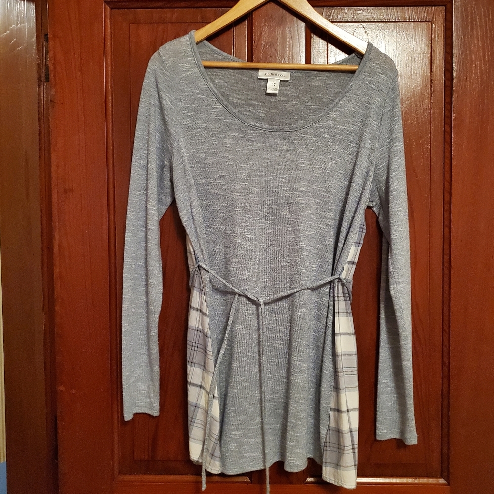Motherhood tunic top